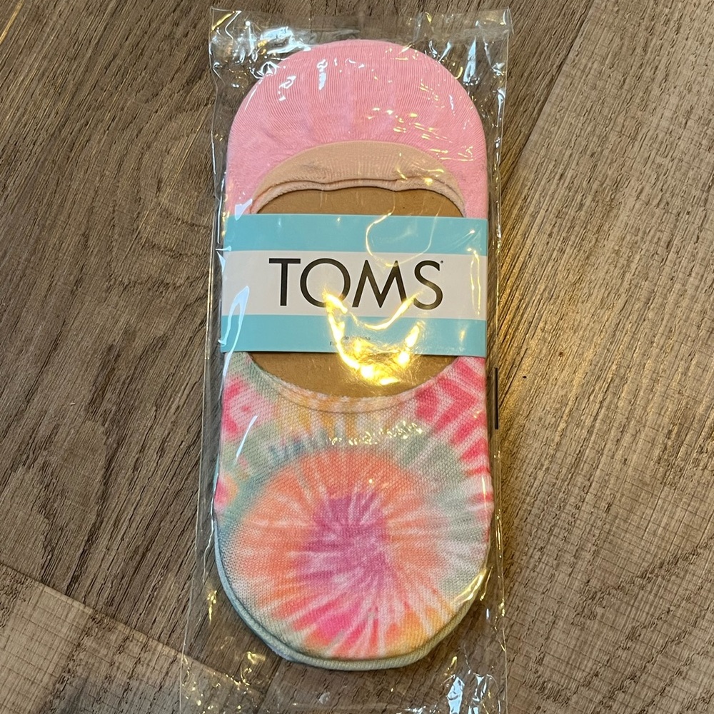Toms Ultimate No-Show Socks 3 Pack. NEW.